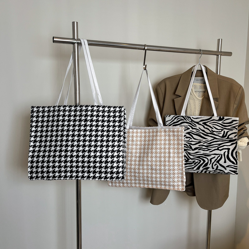 Bolsa de lana para mujeres bajo la axila de gran capacidad japonesa estilo coreano bolso de hombro para estudiantes de secundaria de moda bolso de tela de mano