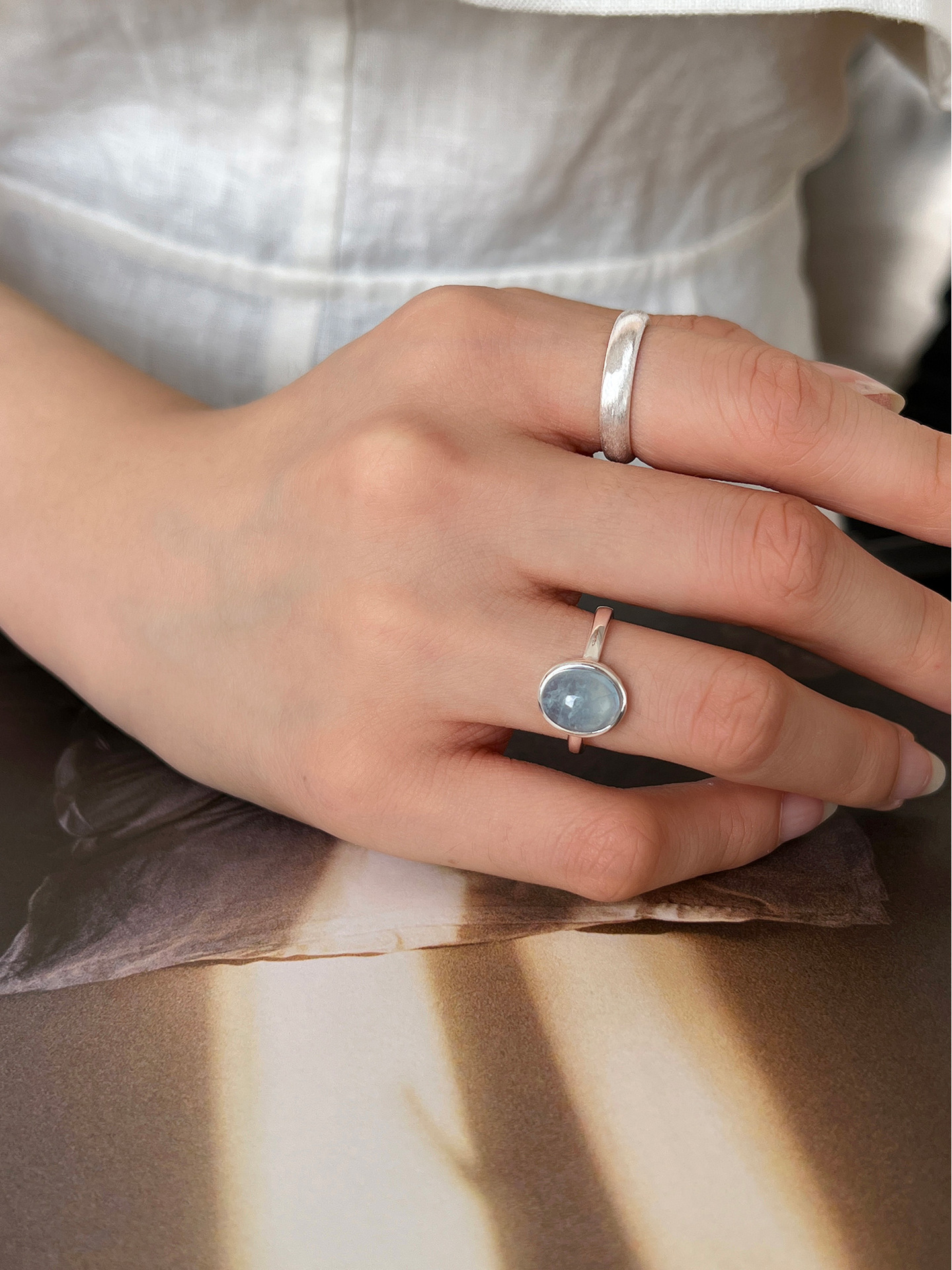 Aquamarine Gemstone And Brushed Silver Ring Set For Women_voghion.com