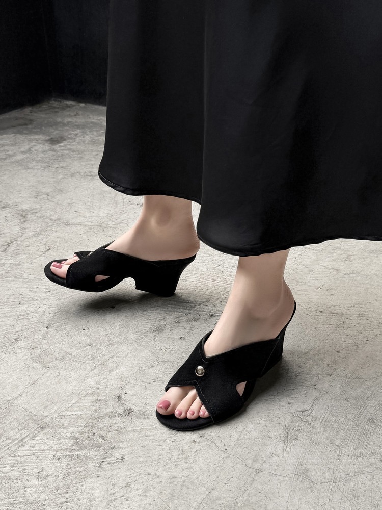 Sandal nữ da cừu hở mũi quai chéo gót xuồng 5 cm — màu nâu, Trang chủ, màu đen chi tiết 4