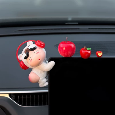 Plush Shin-Chan Interior Decoration, Car | Car ornaments - white-crayon-shin-chan-apple