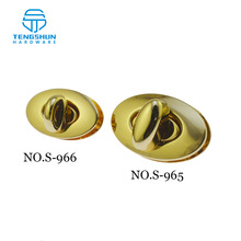 新款锌合金手袋箱包皮具五金配件按锁女包锁包装盒金属配件锁批发