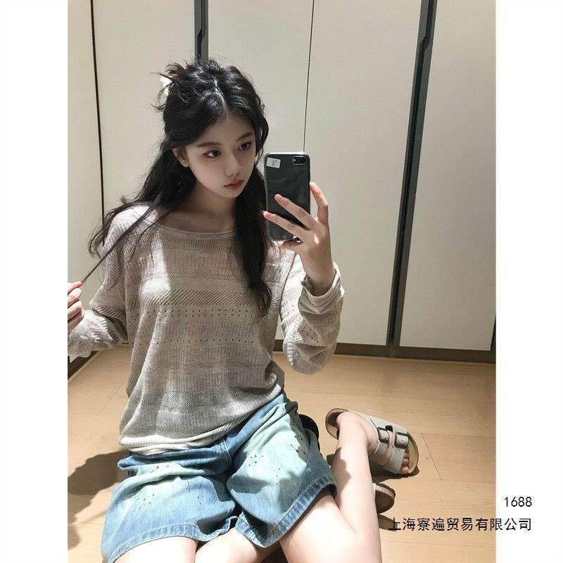 Relaxed Hollow-Out Jacquard Long-Sleeve Knit Sweater for Women, Early Spring Design, Niche Loose Lazy-Style Cover-Up Top Relaxed Hollow-Out Jacquard Long-Sleeve Knit Sweater for Women, Early Spring Design, Niche Loose Lazy-Style Cover-Up Top