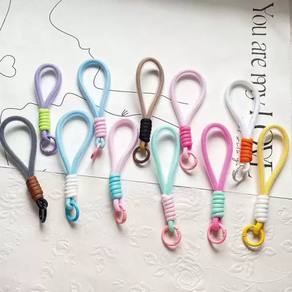 Trendy Minimalist Color-Blocking Phone Lanyard Keychain Doll Universal Short Rope Creative Car Key Lanyard Handmade