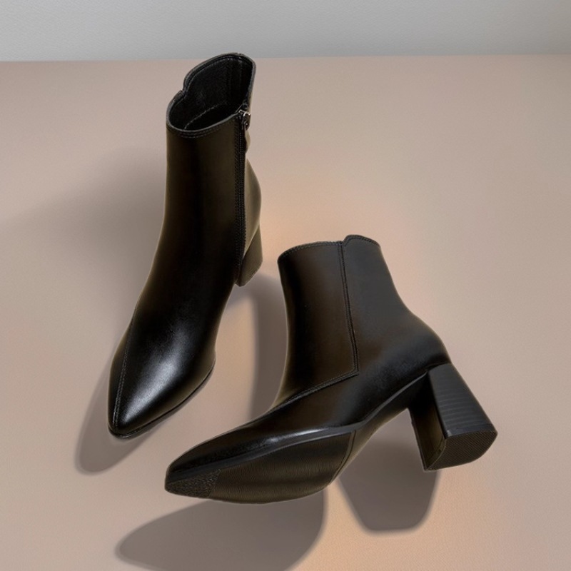 Martin Boots Women's Trendy Shoes 2023 New British Style Niche Thin Boots Small Pointed Toe Autumn Thin Ankle Boots