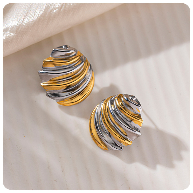 Tina transfronteriza doble color personalidad de acero inoxidable 18K oro redondo plegado textura de aretes de orejetos de explosión europea y americana