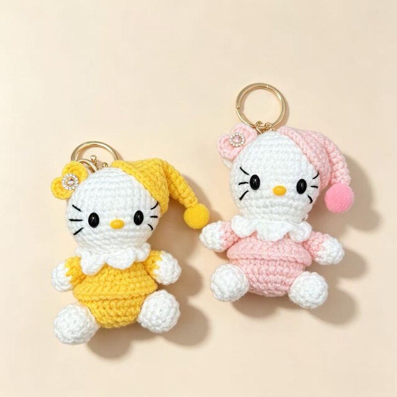 Hello Kitty cartoon keychain handmade knitted hello Kitty doll yarn crochet bag pendant Hello Kitty cartoon keychain handmade knitted hello Kitty doll yarn crochet bag pendant