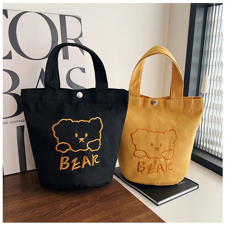 Personalized ladies' bucket bag, versatile and cute canvas bear wholesale, simple Japanese style new handbag undefined