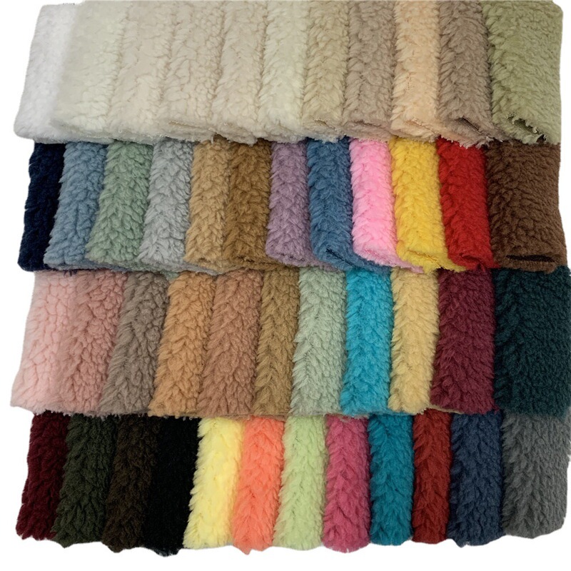 Spot 500 grams of Icelandic velvet fabric large grain pointed Wool Lamb velvet sheep shearing shoes and hats luggage clothing plush Spot 500 grams of Icelandic velvet fabric large grain pointed Wool Lamb velvet sheep shearing shoes and hats luggage clothing plush