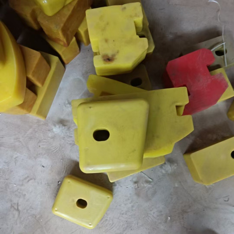 Bloqueo de goma antichoque de amortiguación resistente al impacto y larga vida útil de reducción de ruido para camión de minería