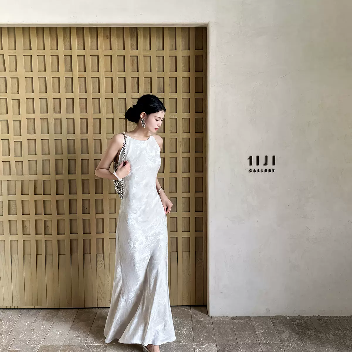 【浮光既白】法式优雅气质连衣裙削肩无袖收腰显瘦鱼尾裙挂脖长裙