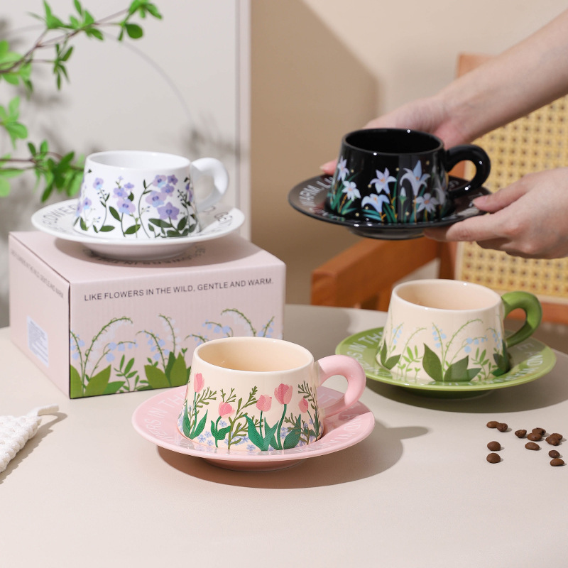 Taza de café de cerámica, platillo, juego de regalo, taza, taza de agua de oficina para el hogar, taza de leche, regalo a mano, día de Año Nuevo