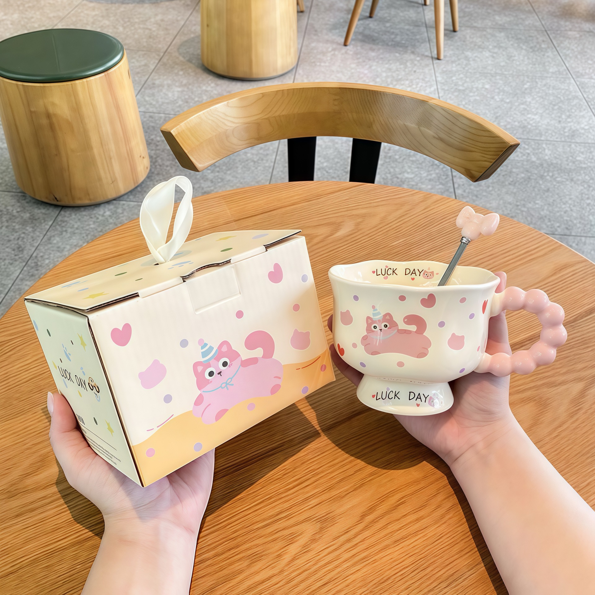 Caneca fofa em formato de cachorrinho, caneca de cerâmica de alta qualidade para casais, presente de aniversário para meninas ou lembrancinha._voghion.com
