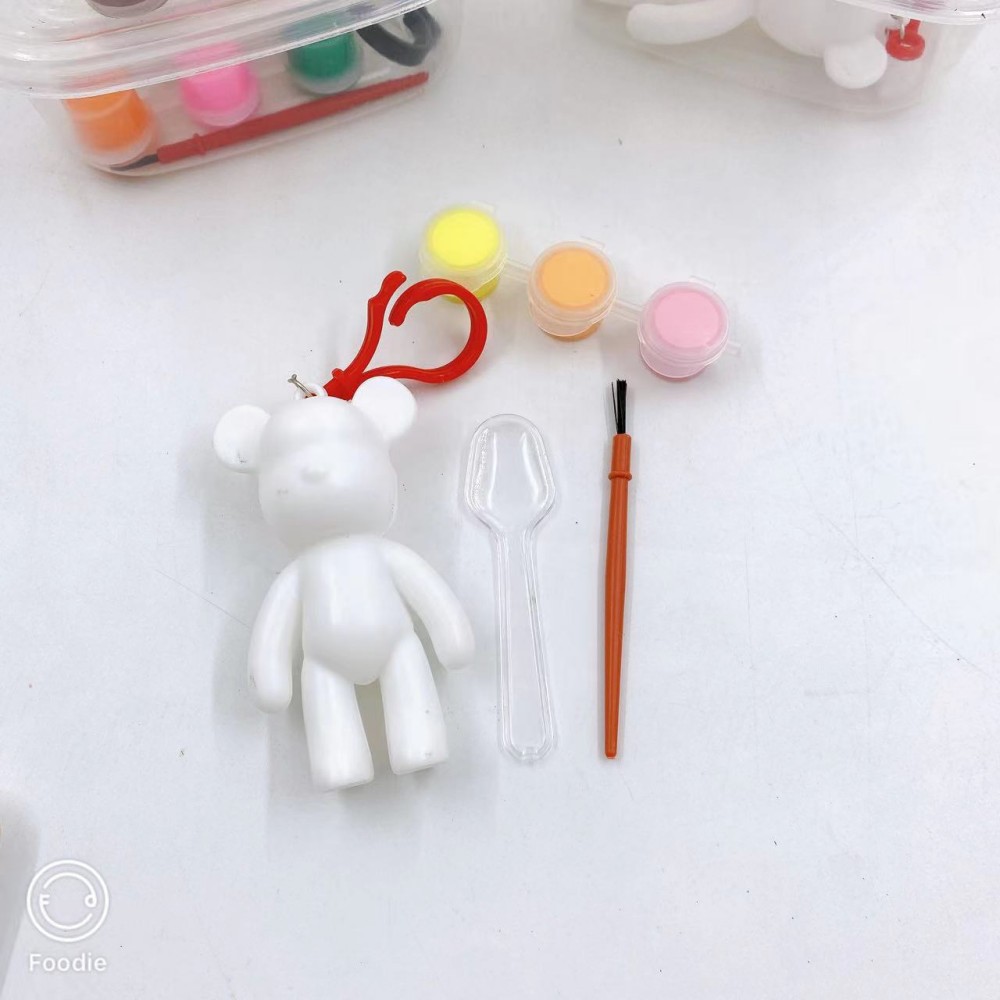 Oso fluido hecho a mano creativo DIY graffiti colgante en Caja Blanco blanco oso violento muñeca llavero al por mayor TikTok Tong