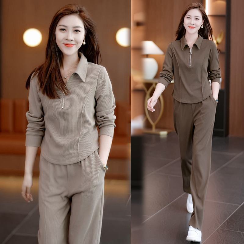 2025 Spring and Autumn New Women's Sportswear Suit Casual Fashion Sweater Two-Piece Set for Small People, Fashionable and Age-Reducing
