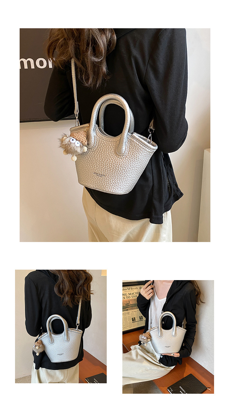 Hand held bucket for women 2024 new Korean version Instaram trendy fashion versatile shoulder simple niche crossbody_voghion.com