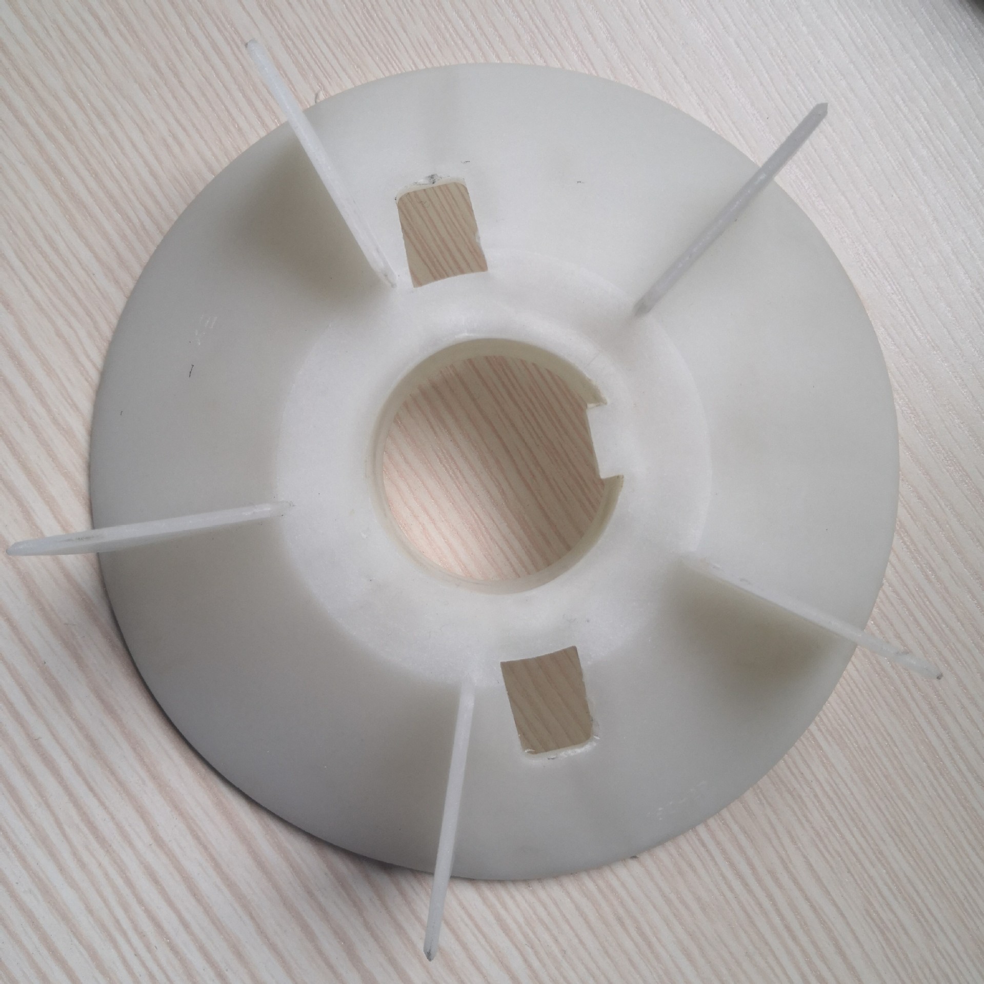 厂家直供电机配件：ABB电机M2QA180L4A散热风扇叶 180-4.6.8P