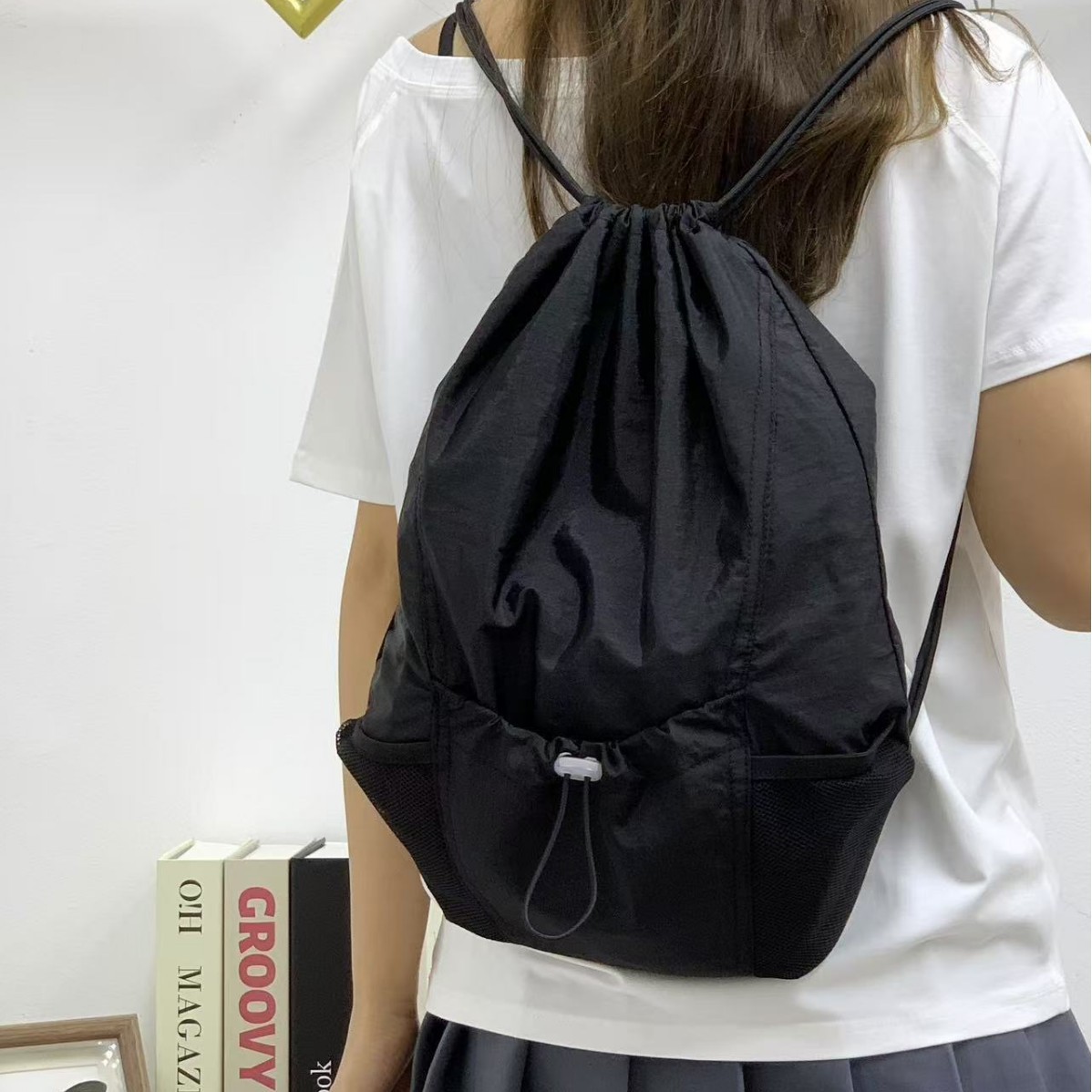 韩系学院风双肩包户外轻便背包学生小众设计大容量抽绳书包女