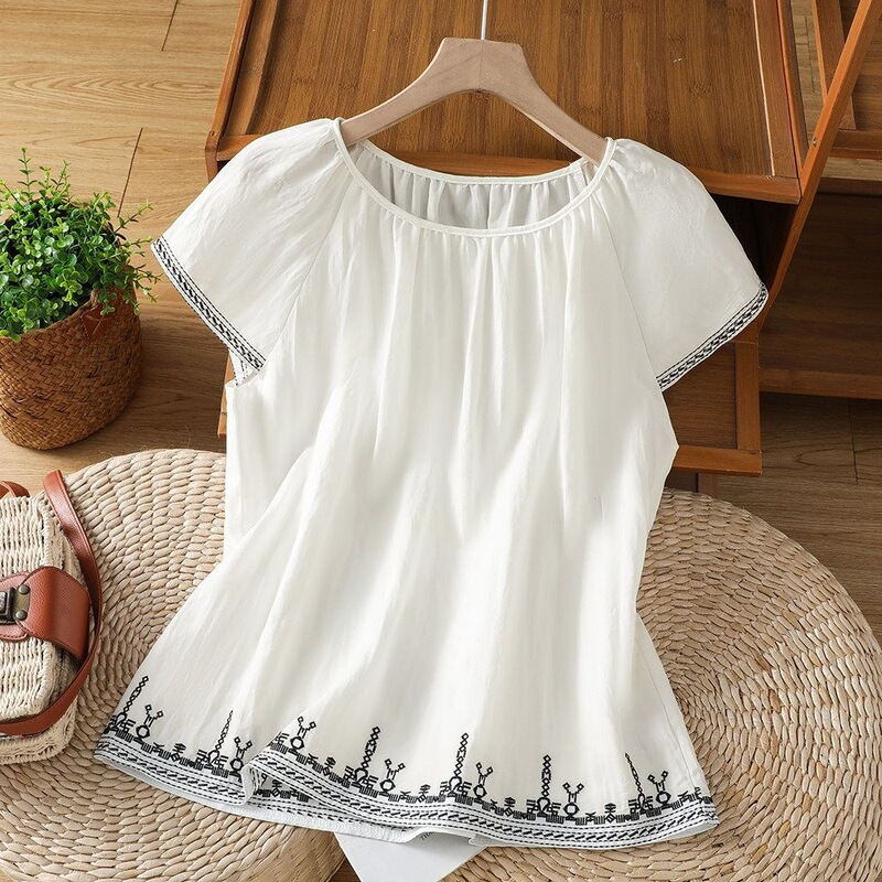 Loose and Slimming Embroidered Lace Sleeveless T-Shirt Plus Size Women's Clothing 2026 Summer New Round Neck Casual Versatile Top