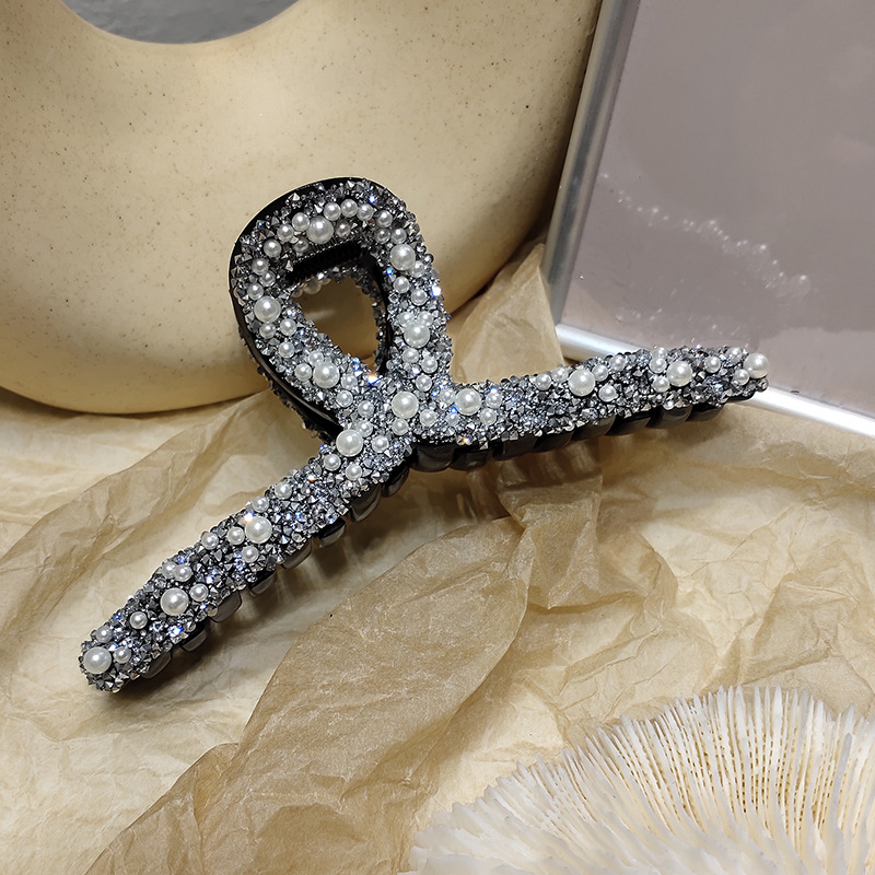 Pinza De Tiburón De Pelo En Forma De Cruz Con Perlas Tachonadas De Diamantes Coreanos display picture 9