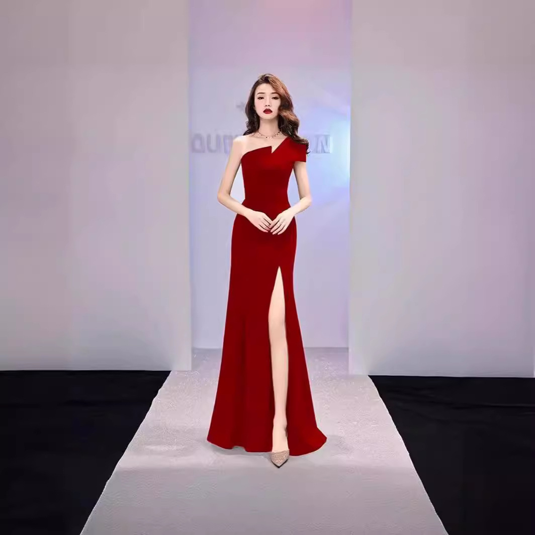 Host Evening Dress Light Luxury Niche Single Shoulder Black Long Dress Dress Women's Fishtail off-shoulder Dress