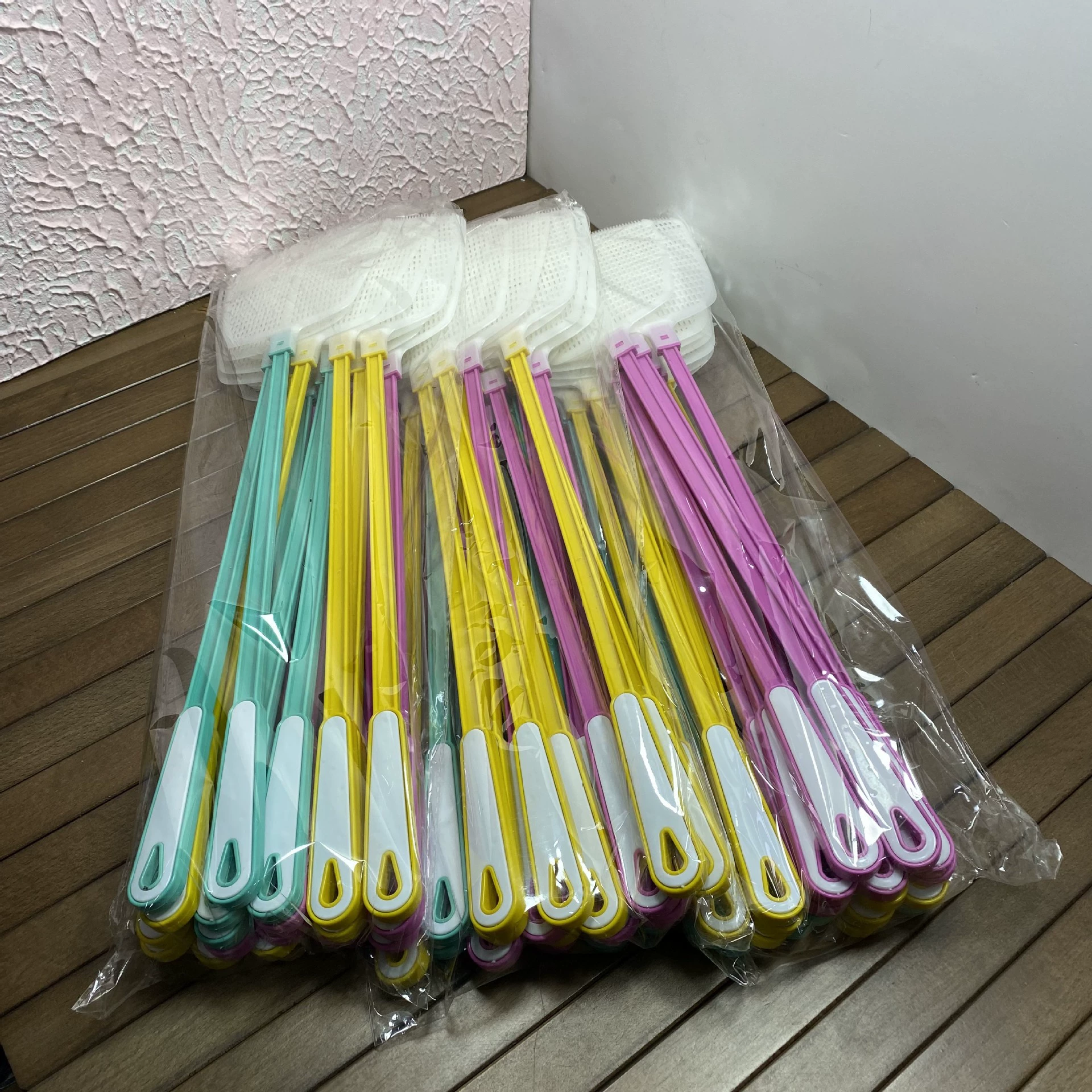 Фабрика прямые поставки цвет стержень Белая голова пластиковая мухобойка Москитная мухобойка пластиковая мухобойка Расширенный стержень мухобойка