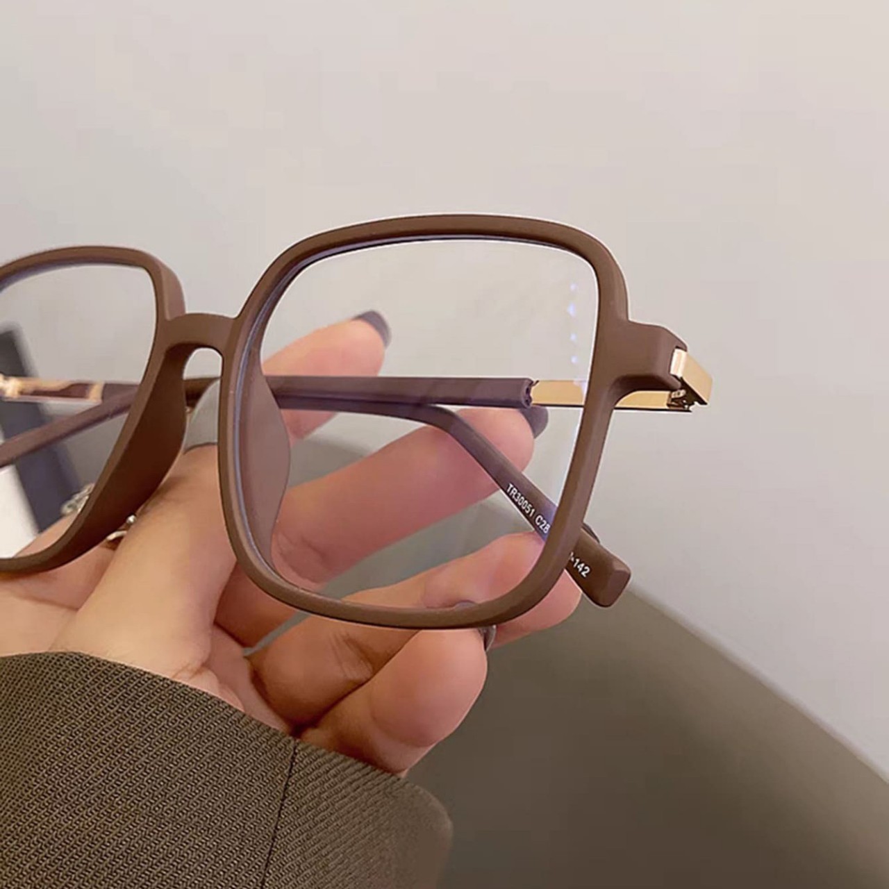 Unisex Stylish Square Frame Color Changing Minimalist Versatile TR Semi Metal Anti Blue Light Non Prescription Glasses For Everyday Use_voghion.com