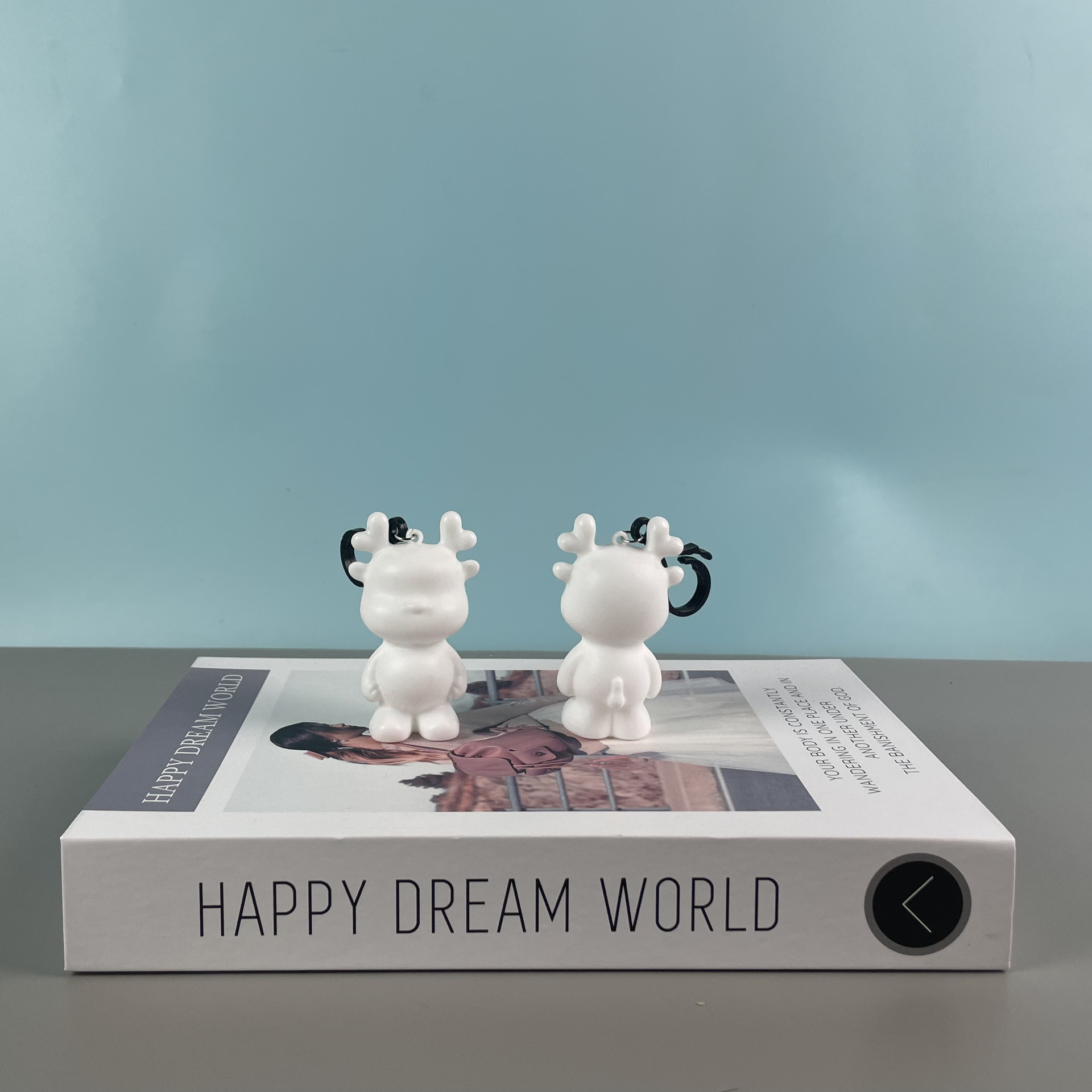 흰색 배아 작은 용 8.5cm_구멍 없음.png