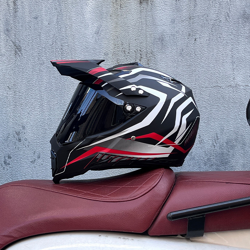 Casco de campo traviesa Casco de carreras de motos Casco de carretera Casco de doble propósito para hombres y mujeres Casco de tracción de cuatro estaciones Casco completo Orz