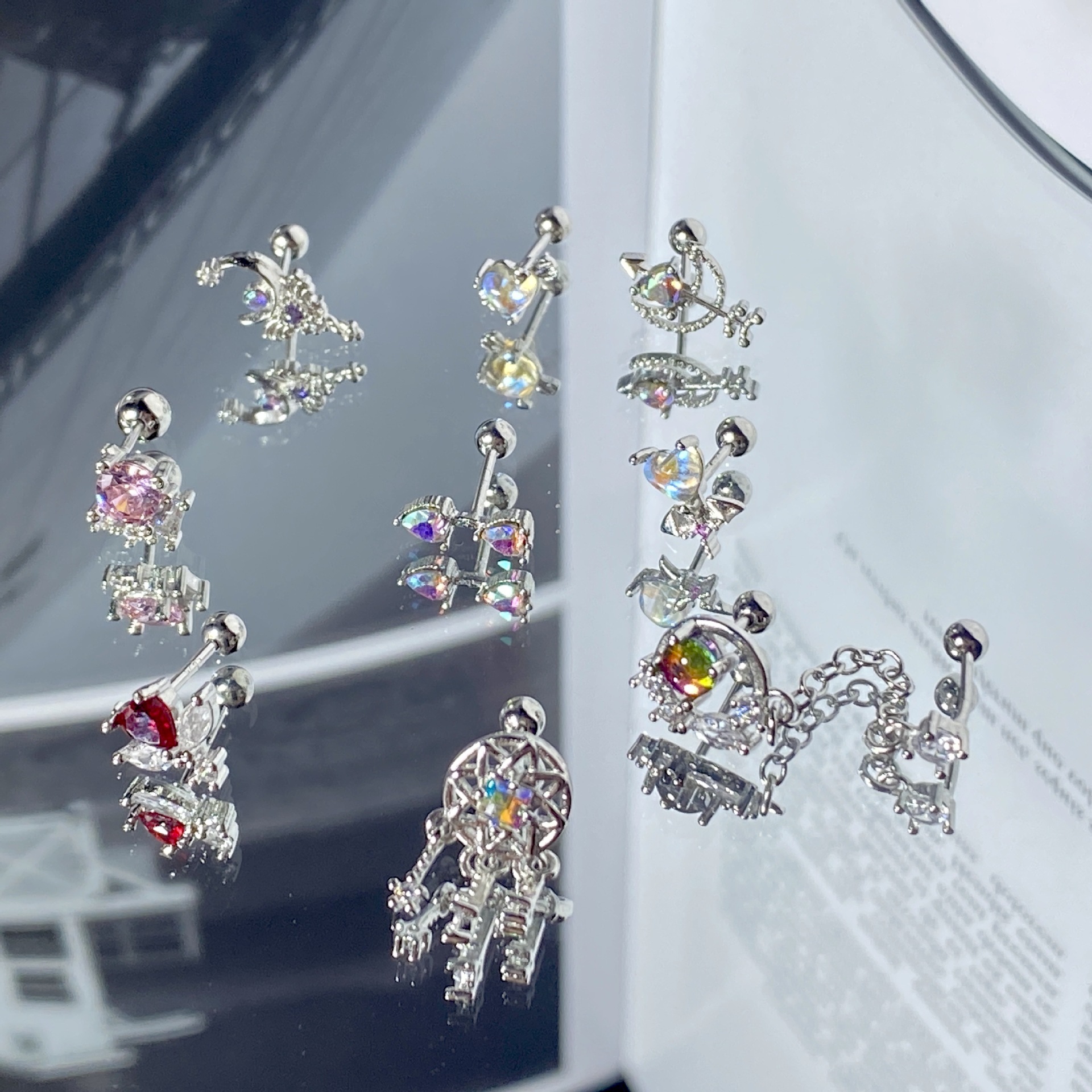 Simple Style Moon Heart Shape Copper Inlay Zircon Earrings 1 Piece