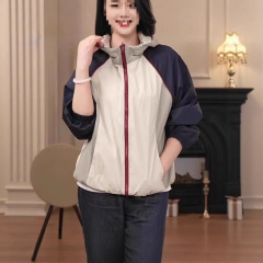冲锋衣防晒衣女2025新款山系户外薄款修身防晒服夏季外套小个子