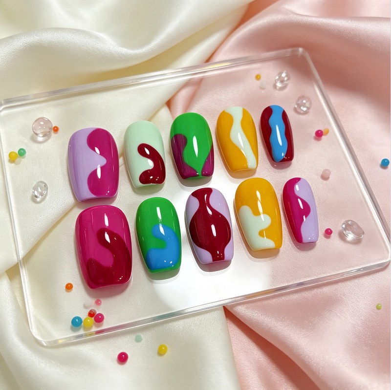 European and American cross-border dopamine geometric design niche nail art, handmade wearable short nail tips, finished product wholesale European and American cross-border dopamine geometric design niche nail art, handmade wearable short nail tips, finished product wholesale