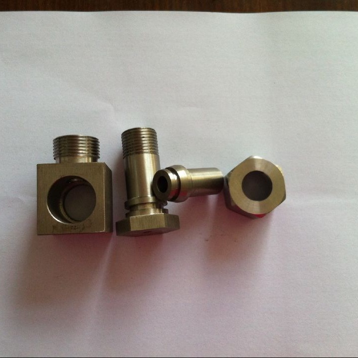 供应各种规格管接头