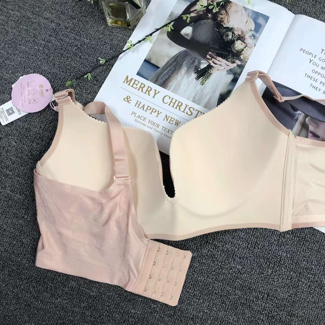 Nuevo Sudeste Asiático brillante ropa interior sin costuras medio grueso de alta calidad se reunieron multi-color multi-tamaño sujetador inalámbrico al por mayor
