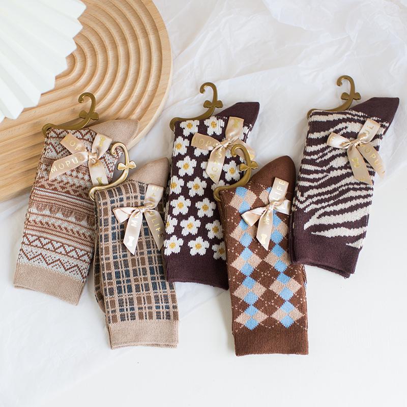 Manufactor Direct selling Autumn and winter Socks Women's Doubles Retro Sen family Piles of socks long and tube-shaped Cotton socks brown ins Tide socks