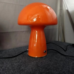 Bauhaus Medieval Table Lamp ins Korean Modern Glass Mushroom Lamp vinage Bedroom Scandinavian Simple Bedside Lamp