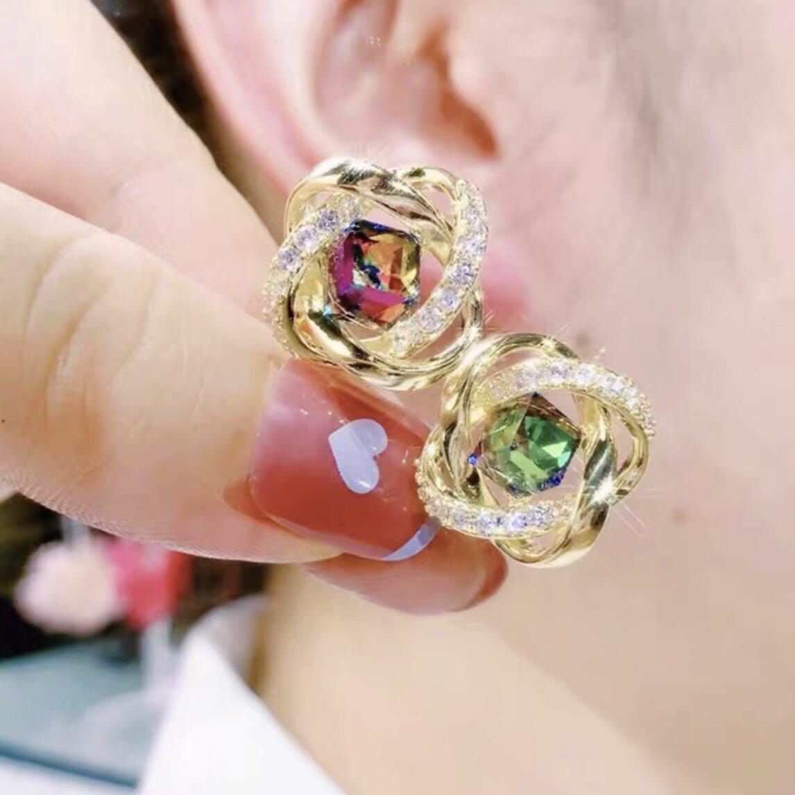 复制_合金耳饰 2023年新潮百搭款蓝水晶耳扣.jpg