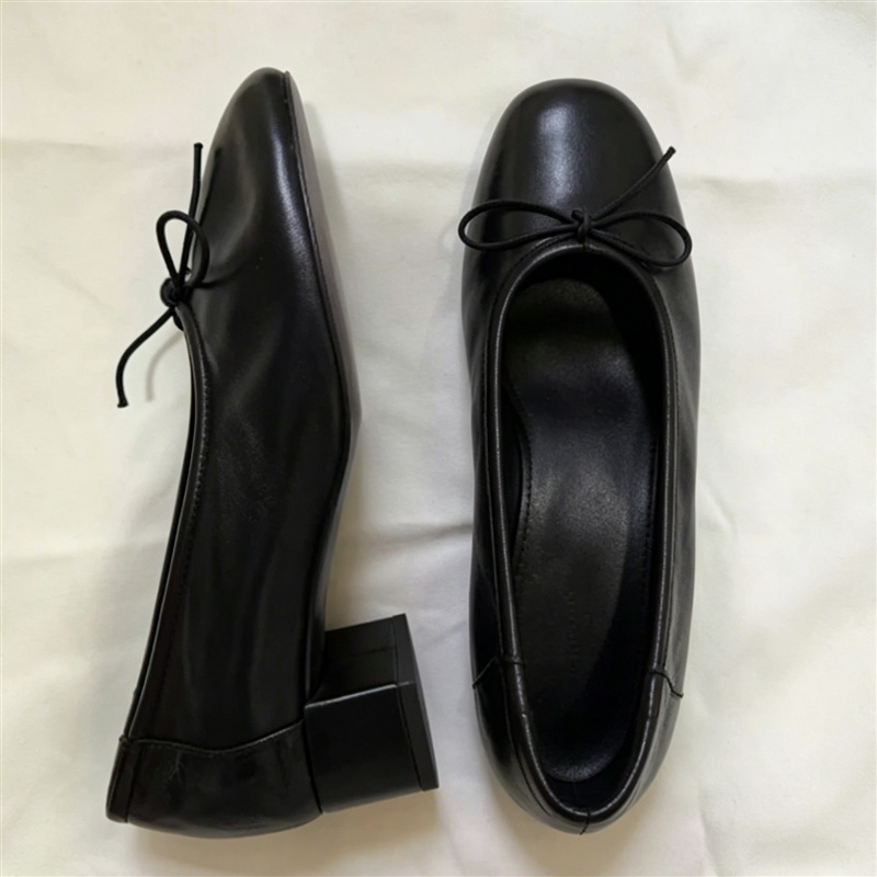 In stock~ Sheepskin round-toe bowknot slip-on ballet-style chunky heel Mary Jane shoes In stock~ Sheepskin round-toe bowknot slip-on ballet-style chunky heel Mary Jane shoes