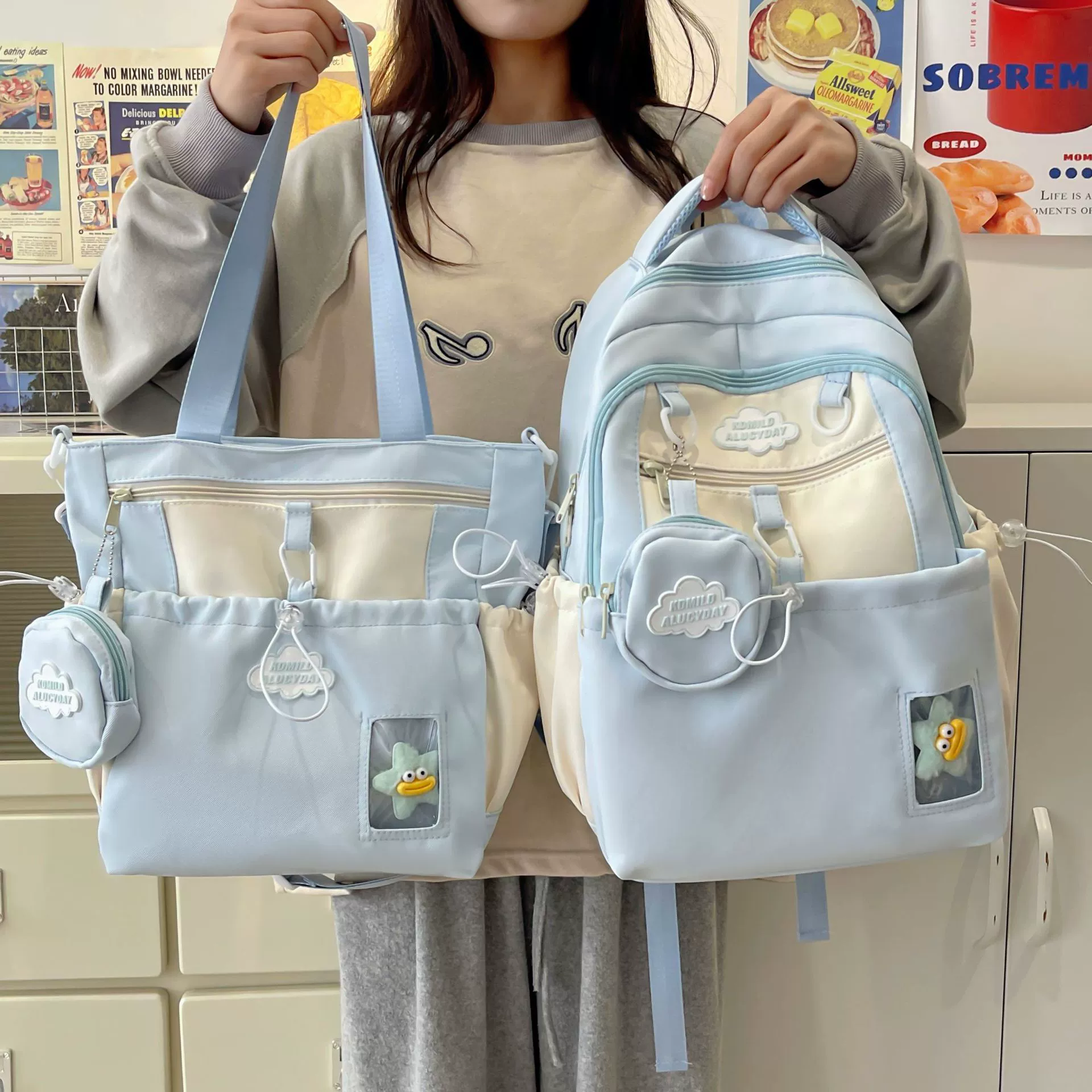 Симпатичная девушка с сумкой на плечо, школьная сумка, женская корейская версия звезды