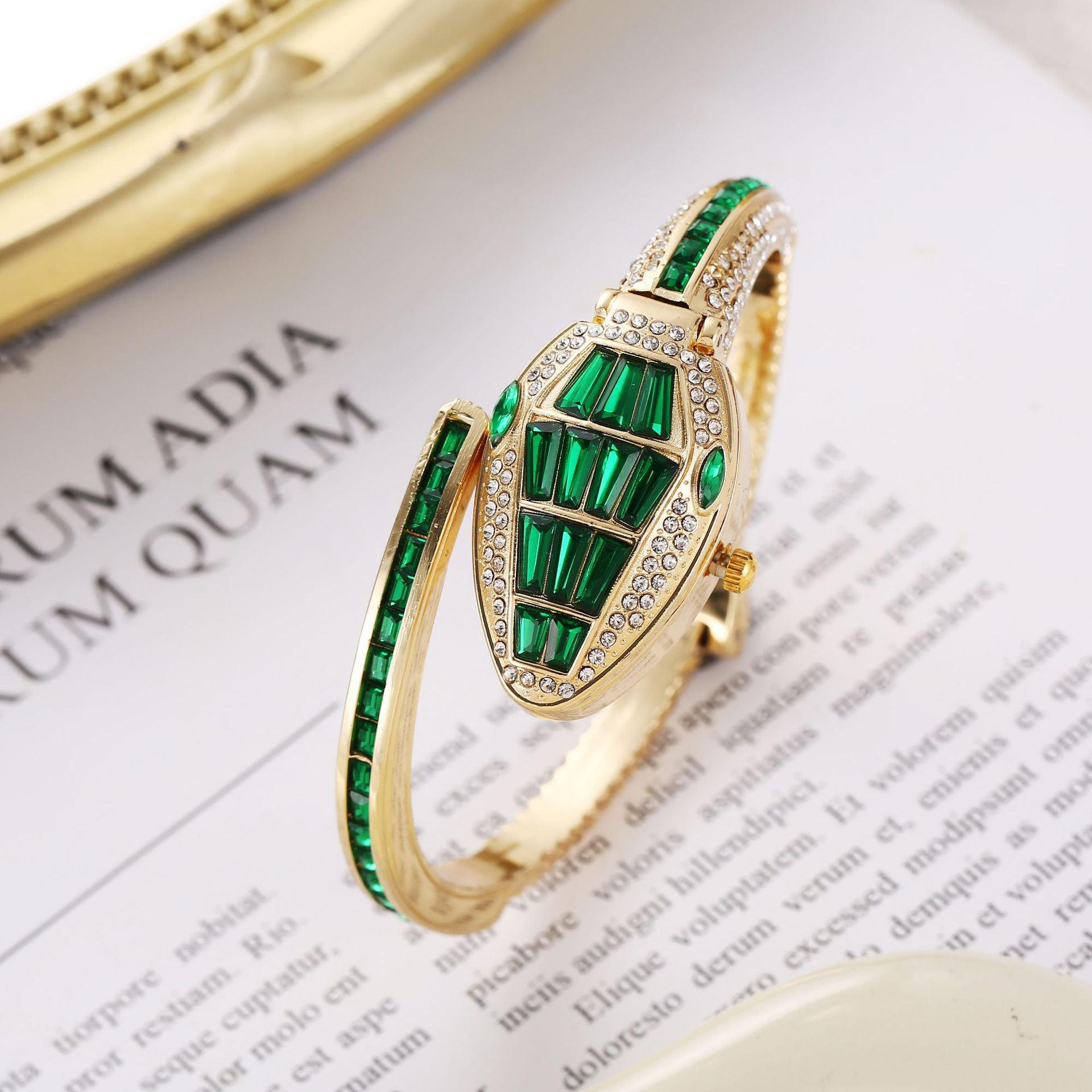Cross-Border E-Commerce Hot-Selling 2025 New Diamond-Encrusted Snake Bracelet Watch Open Snake Watch Luxury Versatile Fashionable Women's Watch