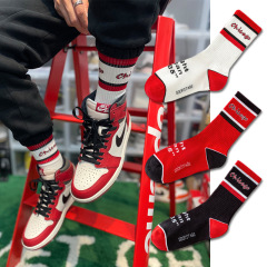 European and American trendy socks Chicago AJ1 socks black and red street skateboard sports casual cotton socks for men