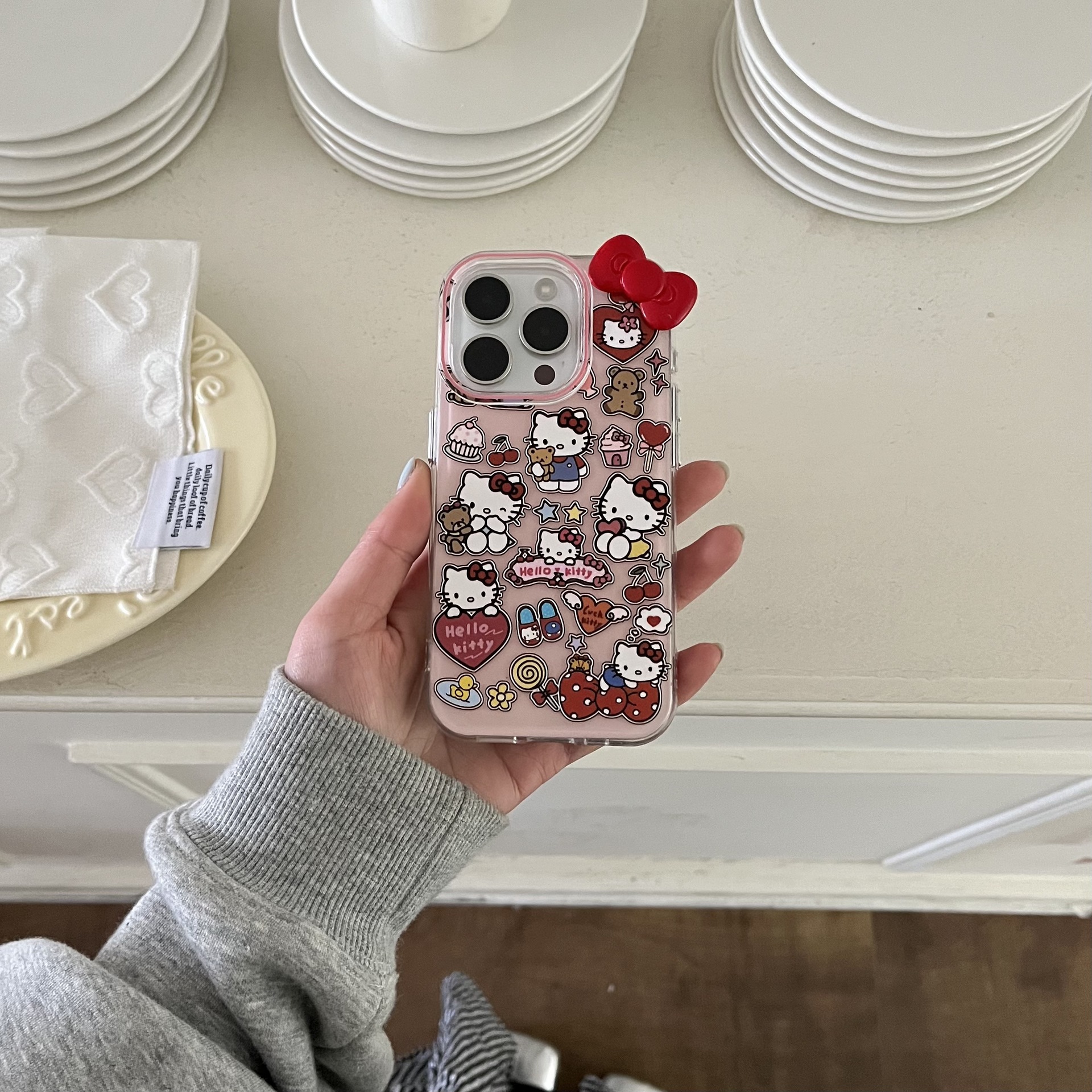 Ins Cute Bear KT Cat Adecuado para Apple 15ProMax Funda para teléfono iPhone 16Pro Mujer 14/13 Nuevo 16P