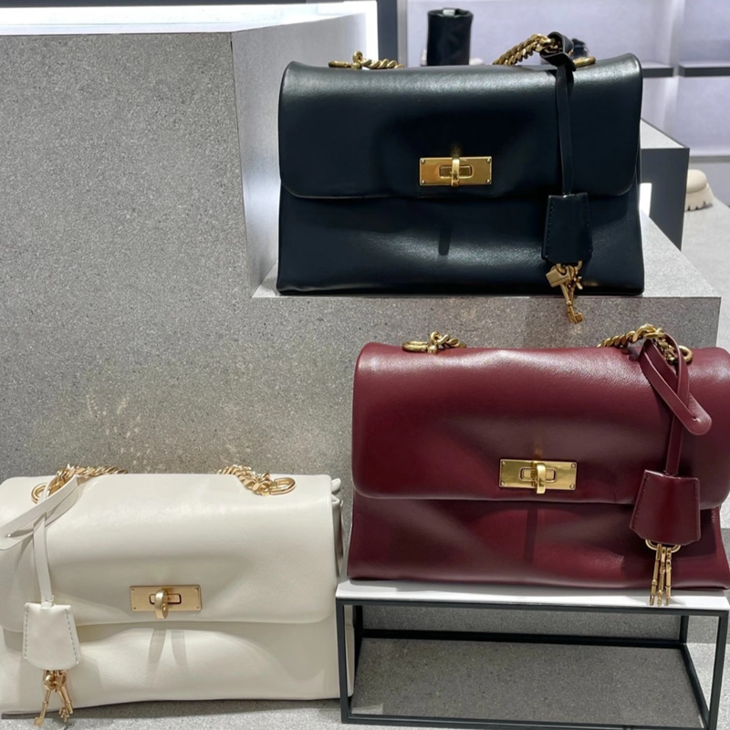 Celebrity-Inspired Handbag Messenger Bag 2026 New Ck Commuter Platinum Briefcase Versatile Handbag Crossbody Women's Bag Celebrity-Inspired Handbag Messenger Bag 2026 New Ck Commuter Platinum Briefcase Versatile Handbag Crossbody Women's Bag