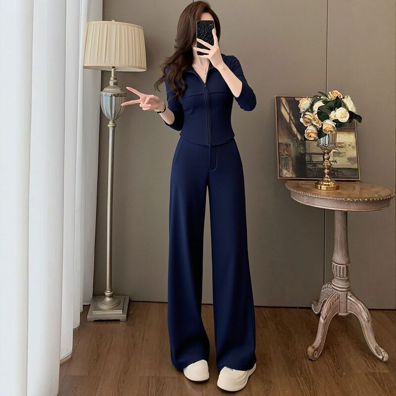 2026 New Casual Fashion Sportswear Age-Reducing Set for Petite Women, Stylish High-End Two-Piece Set for Spring and Autumn Women's Clothing