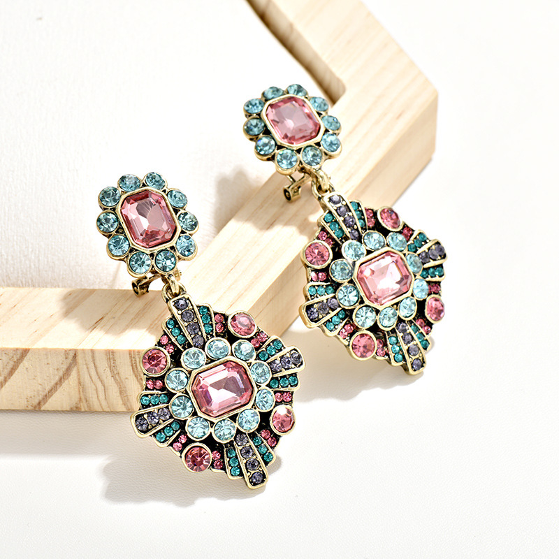 trend fashionable retro earrings