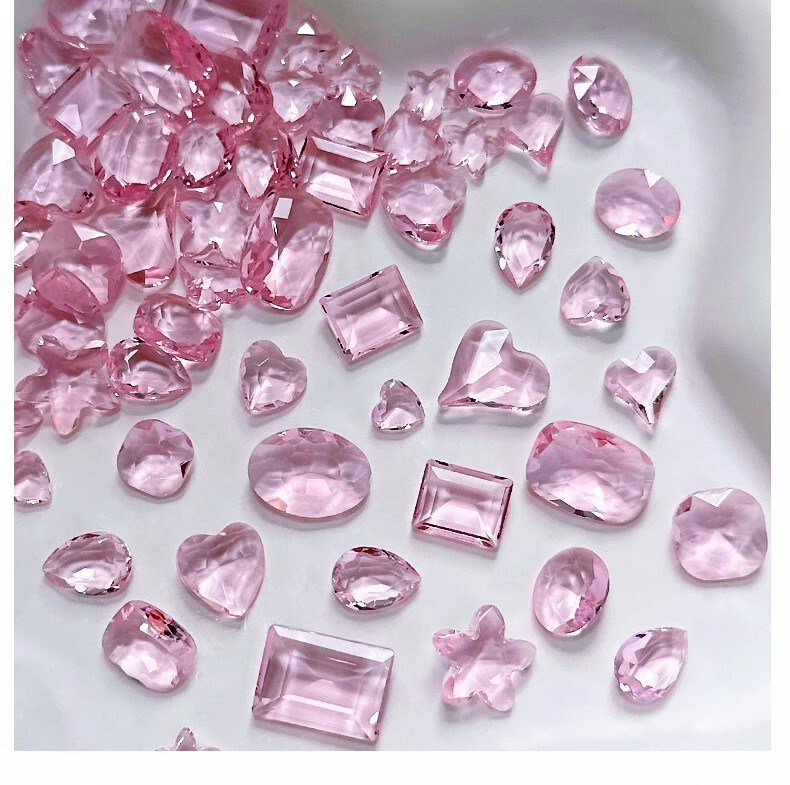 Nail Art Transparent Pink Crystal Pointed-Back Rhinestones, Glacier Pink Super Shiny Transparent Base, Large Irregular Heart Nail Diamond Accessories Nail Art Transparent Pink Crystal Pointed-Back Rhinestones, Glacier Pink Super Shiny Transparent Base, Large Irregular Heart Nail Diamond Accessories