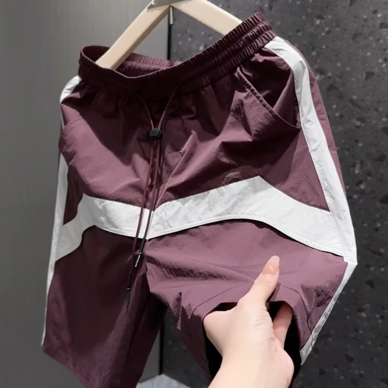 보라