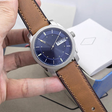 ��ʯ�ֱ���Ƥ�펧��ڲ�ɫ�������s���e����PʯӢ�Cо��ˮ�б�