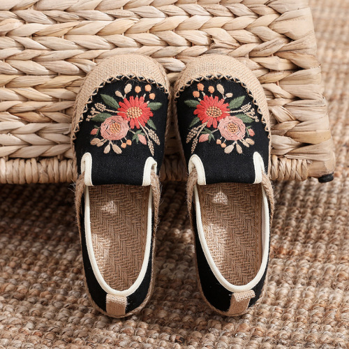 Chinese folk hanfu flowers shoes for women embroidered shoes a pedal fishermen stitches cotton embroidery shoes non-skid air round head for women shoes Chinese hanfu shoes