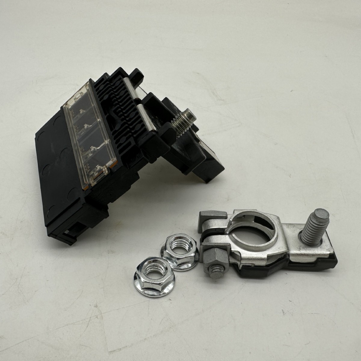 Condensador de fusible para batería positiva de Nissan 24380 - 79915 2438079915