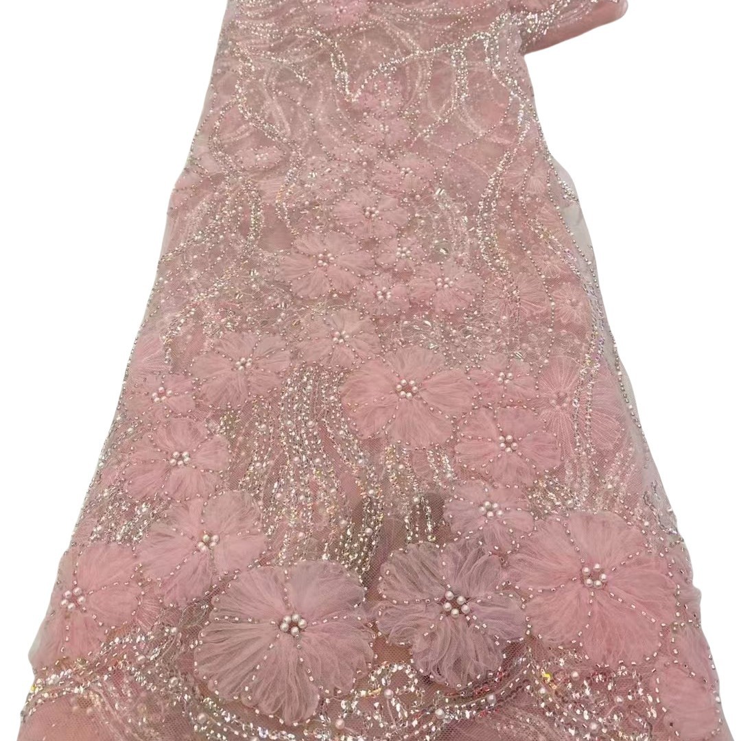 Fábrica de flores en stock bordadas perlas bordadas esquinillas de perlas bordadas de moda pequeña fresca vestido vestido de boda tela